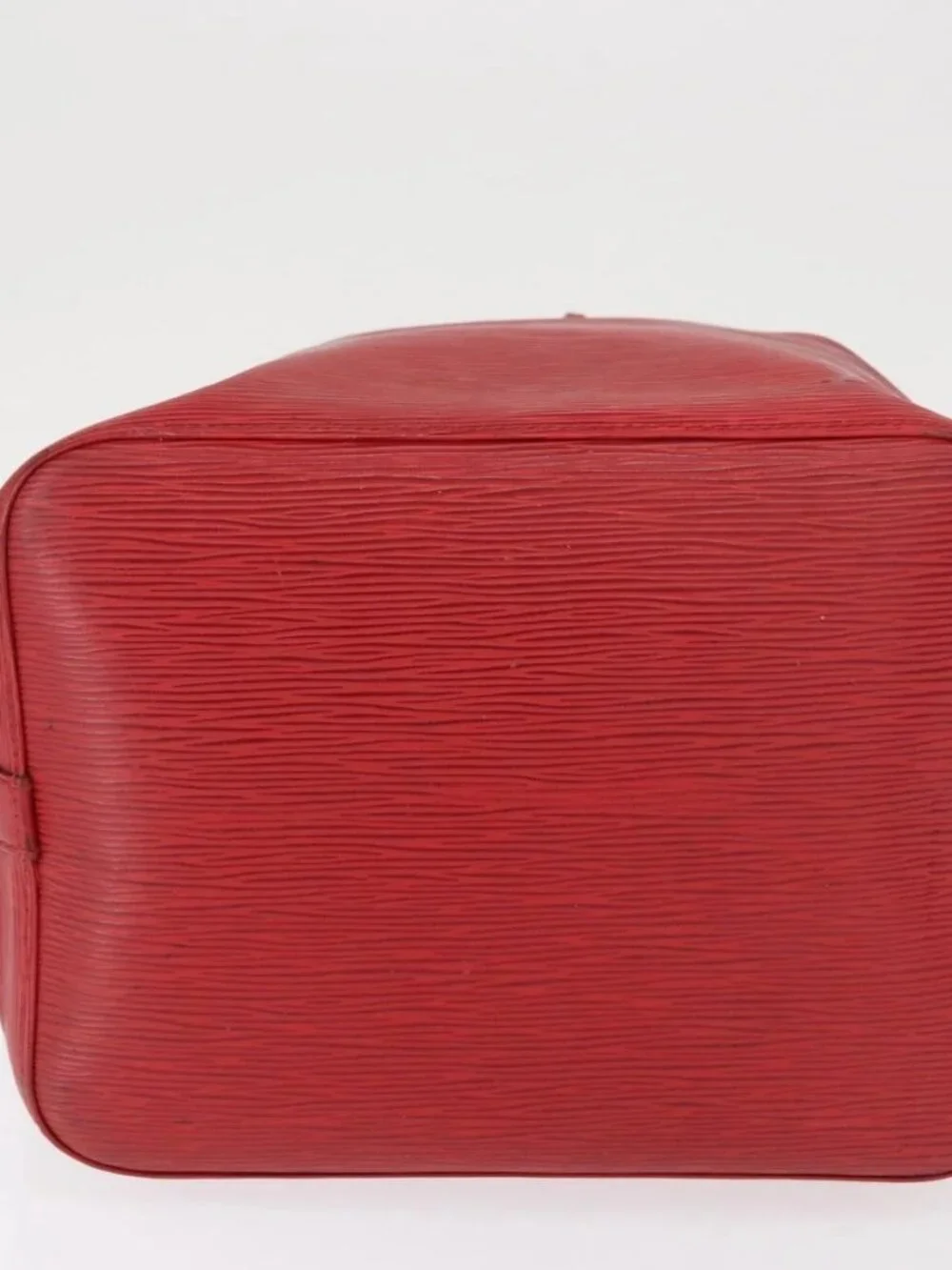 LOUIS VUITTON Epi Petit Noe Shoulder Bag Red M44107 LV Auth 162743 - Picture 8 of 16